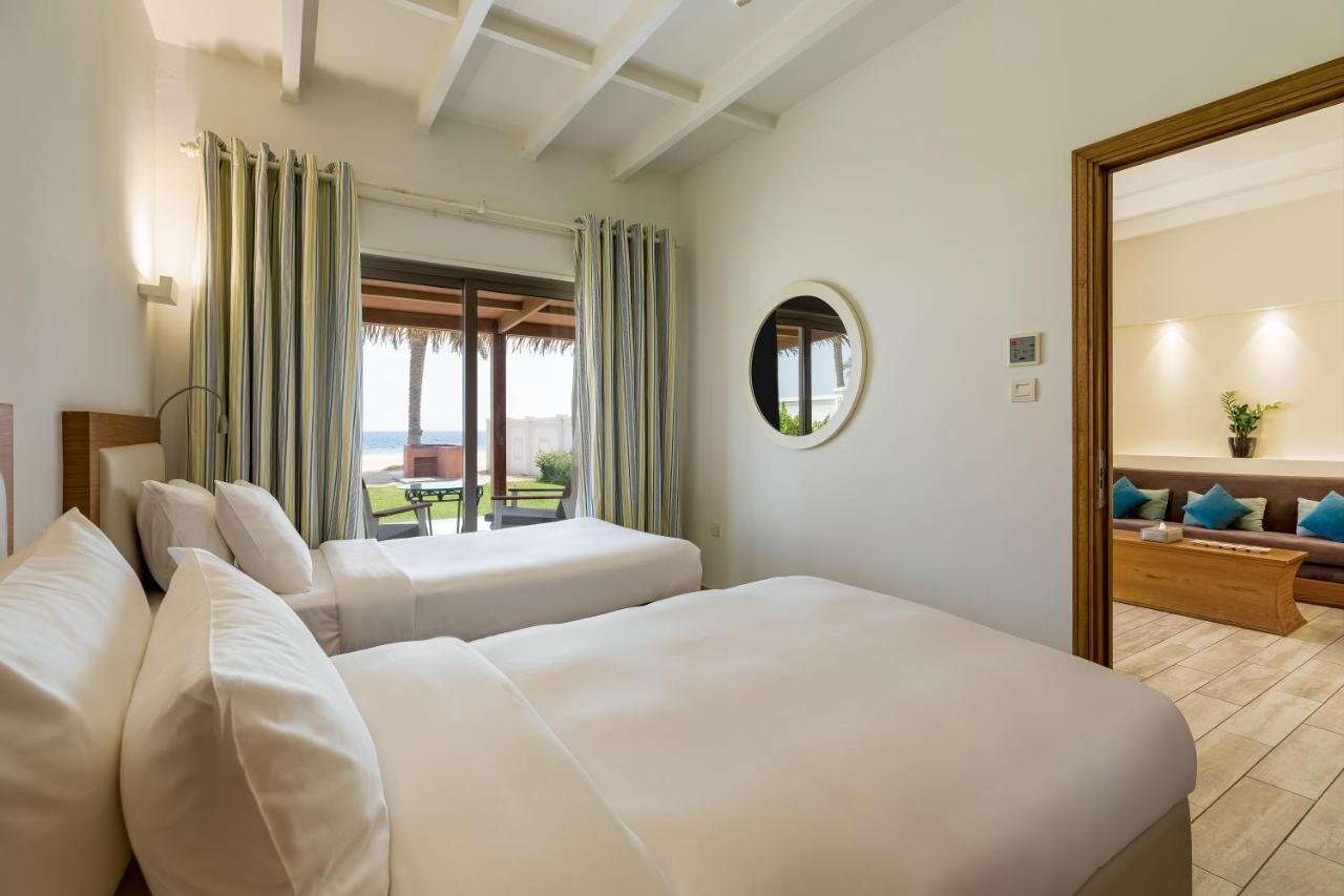 Sealine Beach, A Murwab Resort Mesaieed Exterior foto A bedroom at the resort